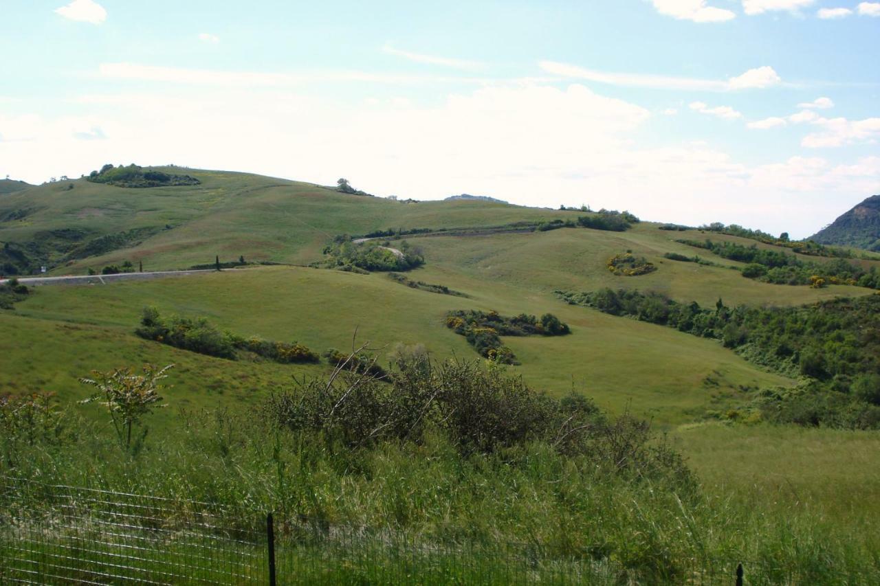 Podere San Francesco Bed and Breakfast Βολτέρρα Εξωτερικό φωτογραφία