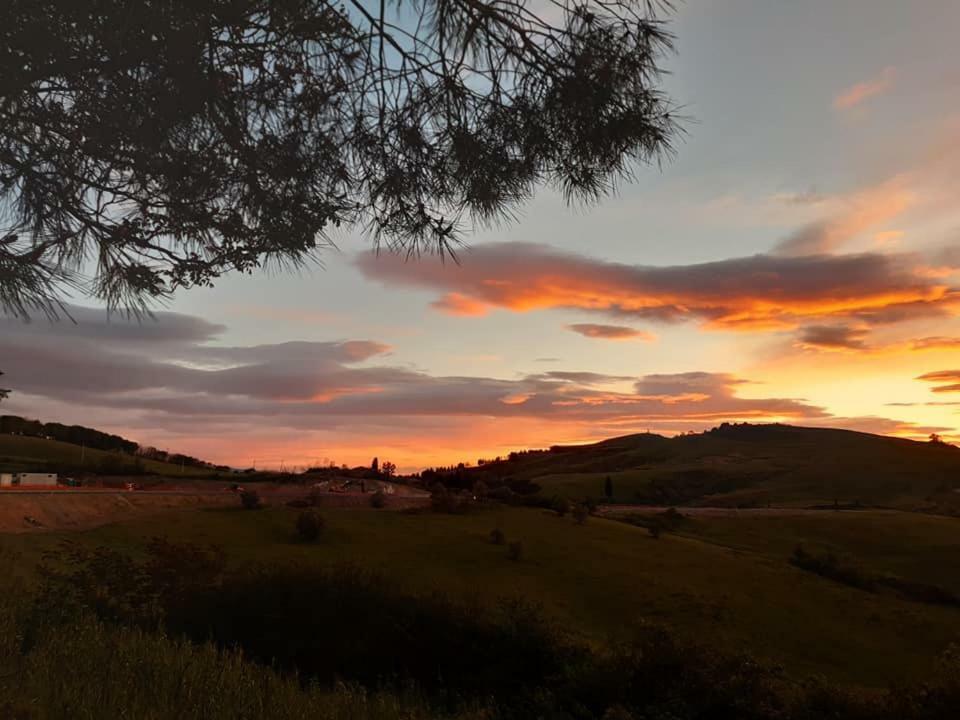 Podere San Francesco Bed and Breakfast Βολτέρρα Εξωτερικό φωτογραφία